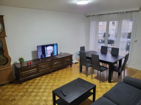 Bel Espace , Jardin Salon Cuisine 3 Chambres
